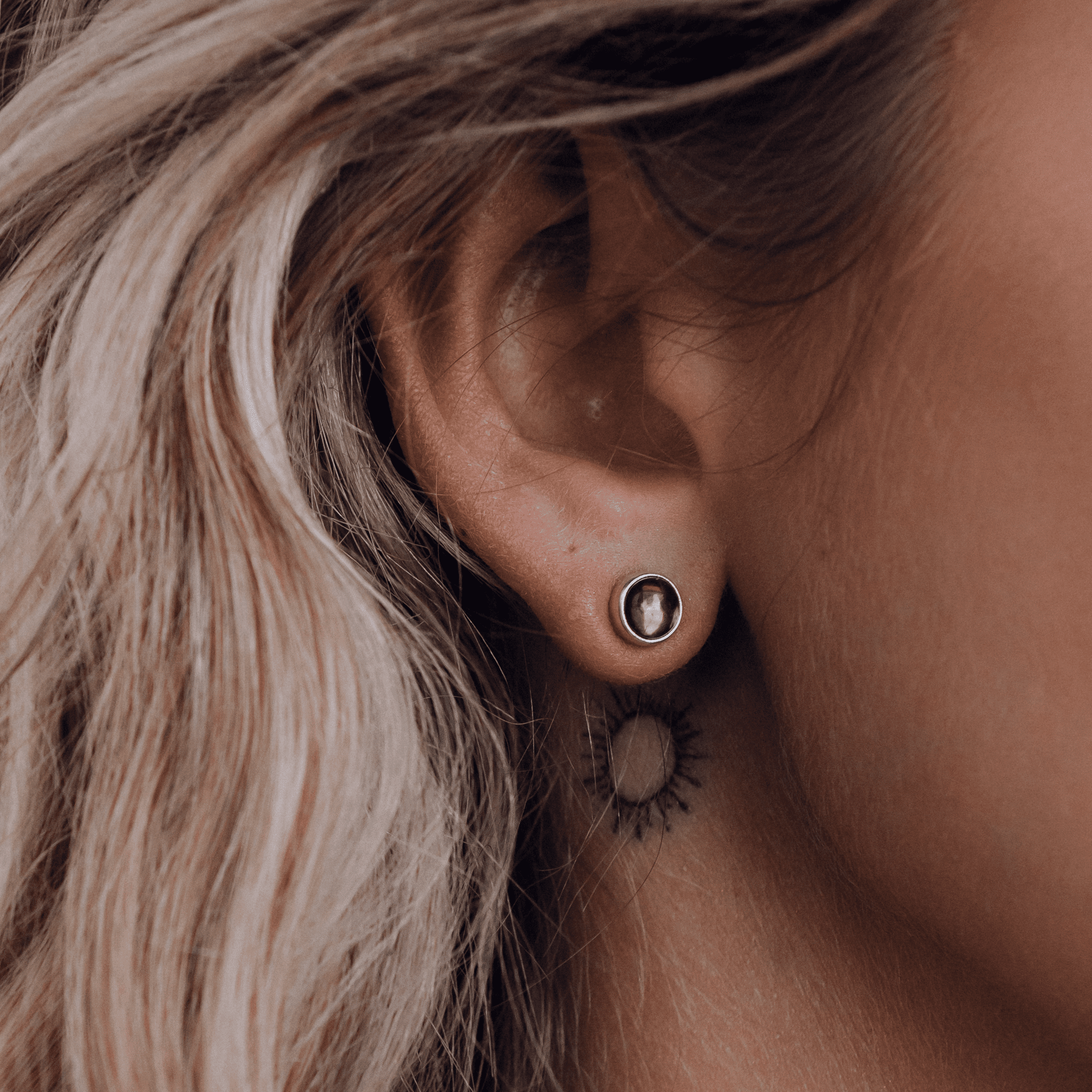 04-00-0083 Гвоздики с дымчатым кварцем (круглые) (Ag 925)-1