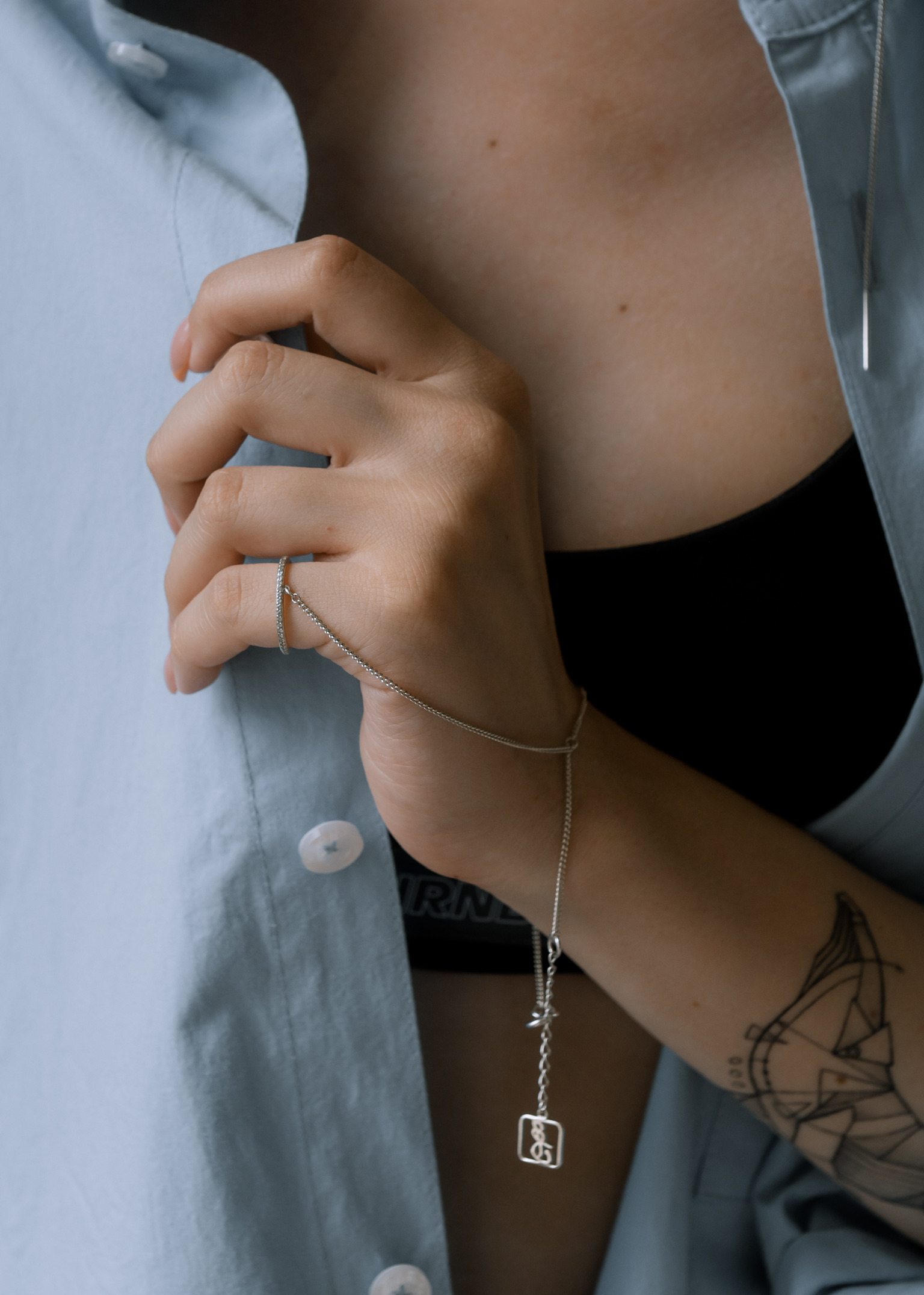 02-00-0163 Слейв-браслет с белыми цирконами (Ag 925)-5