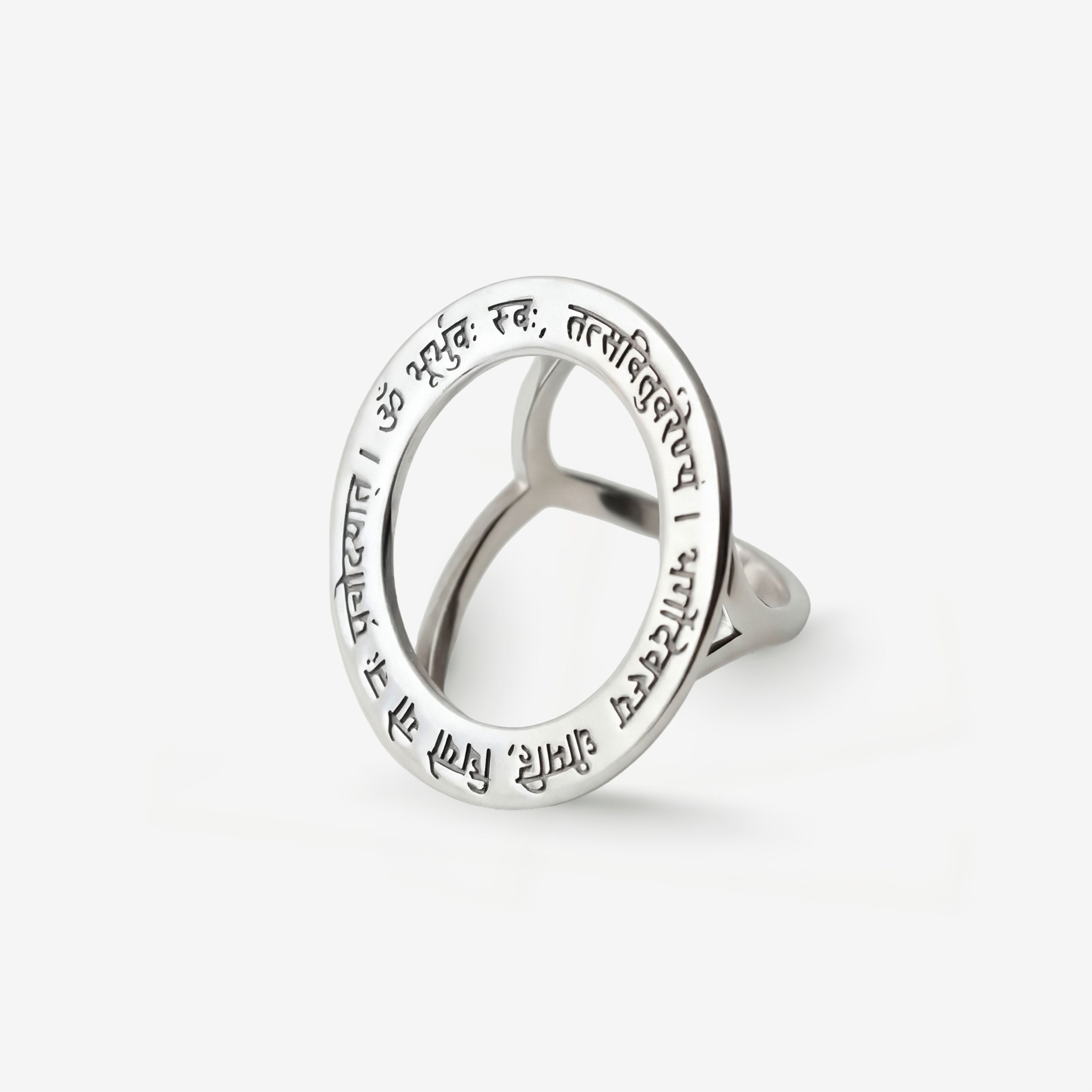 03-00-0644 Кольцо Гаятри мантра (Ag 925)-1