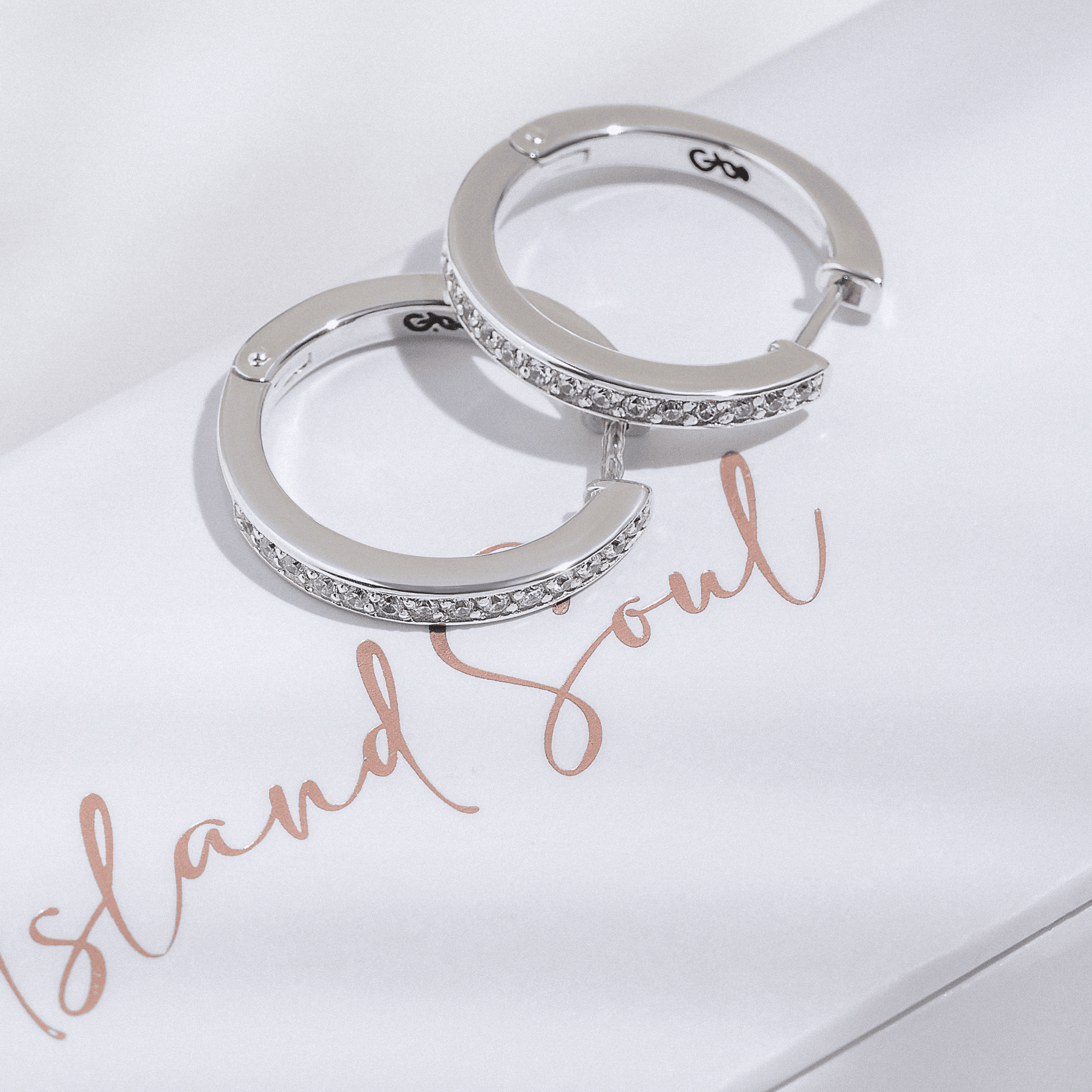 04-00-0401 Серьги-Конго Мерцающий белый циркон (Ag 925)-3