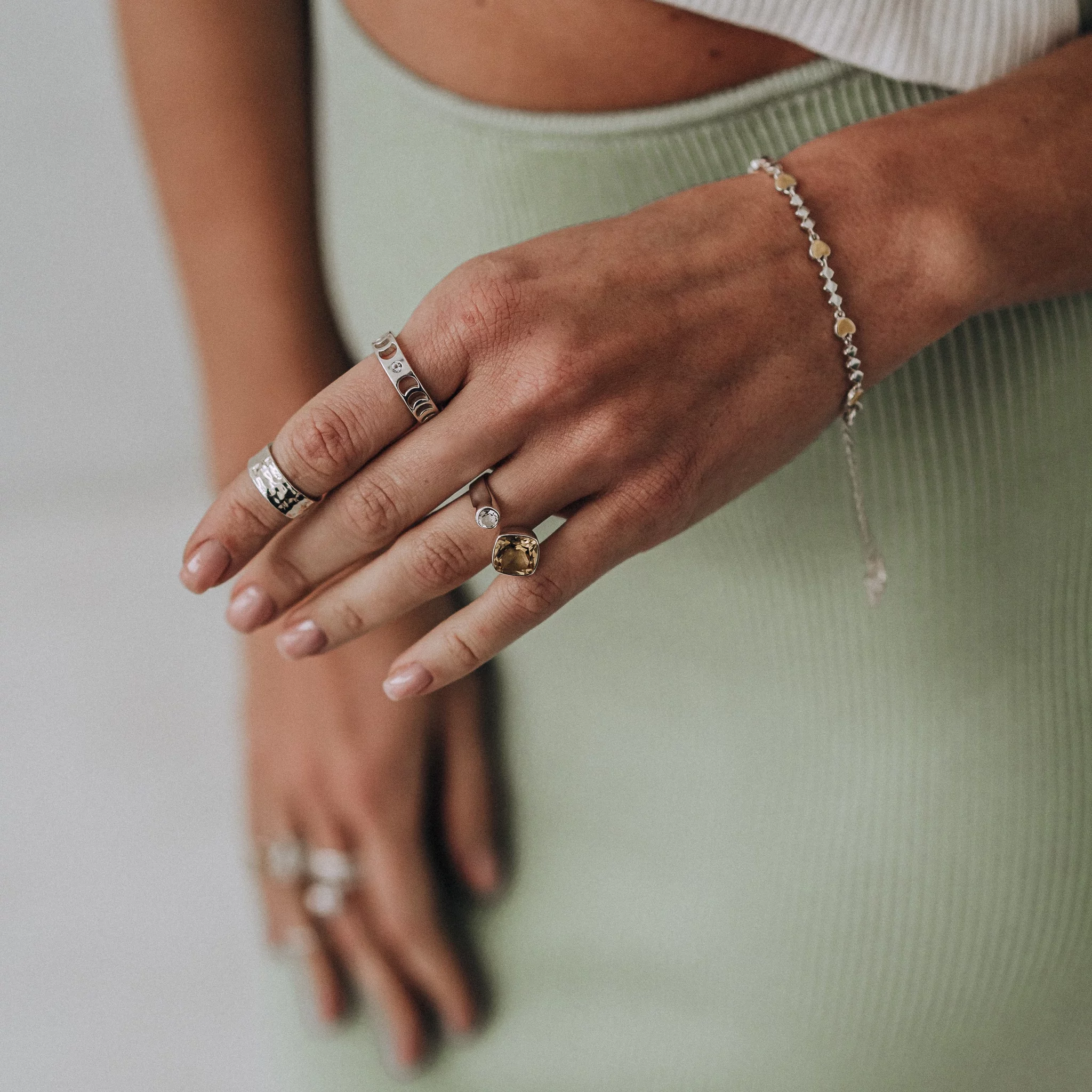 02-00-0198 Браслет с сердечками и позолотой (Ag 925)-1