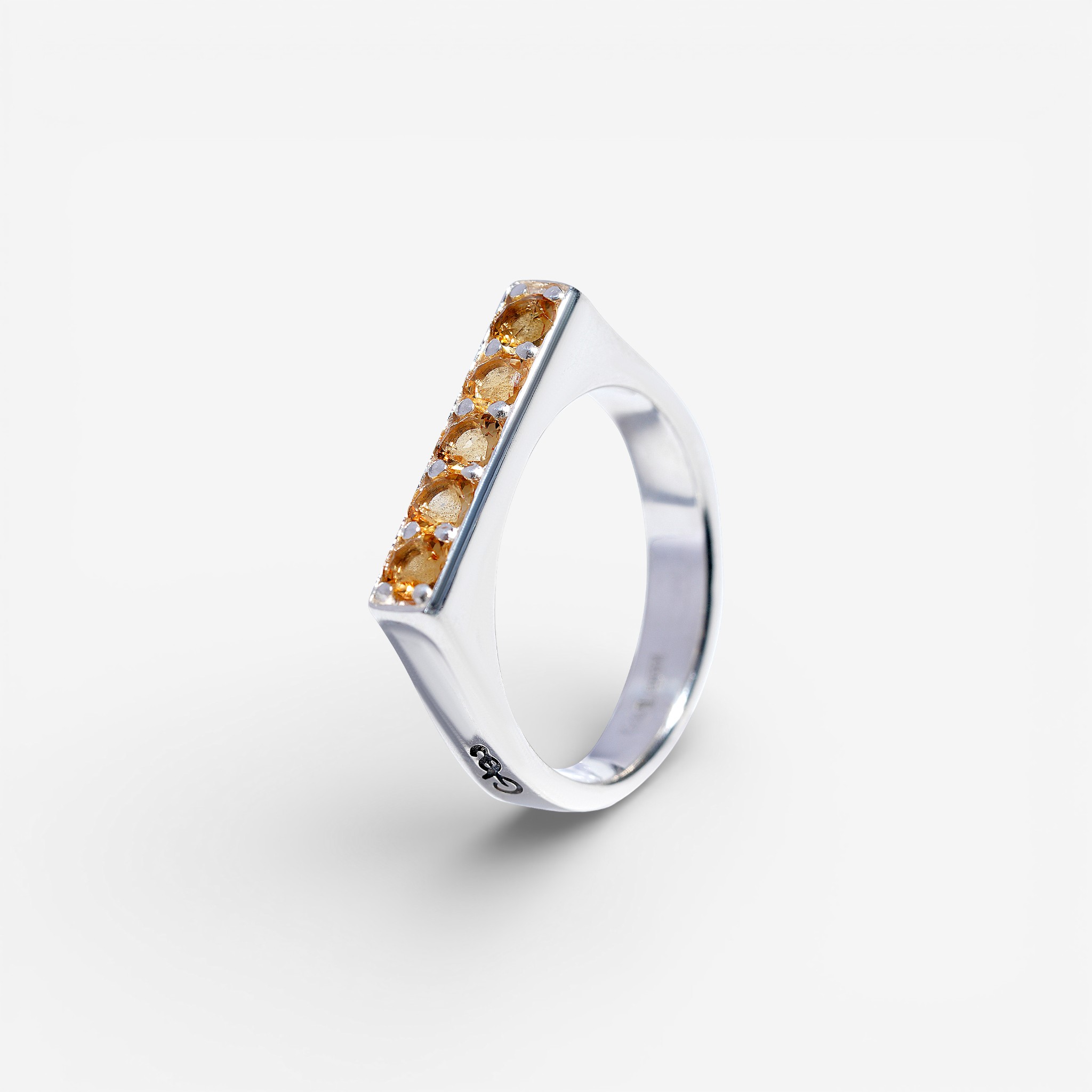 03-00-0634 Кольцо "Сияй" с цитрином (Ag 925)-1
