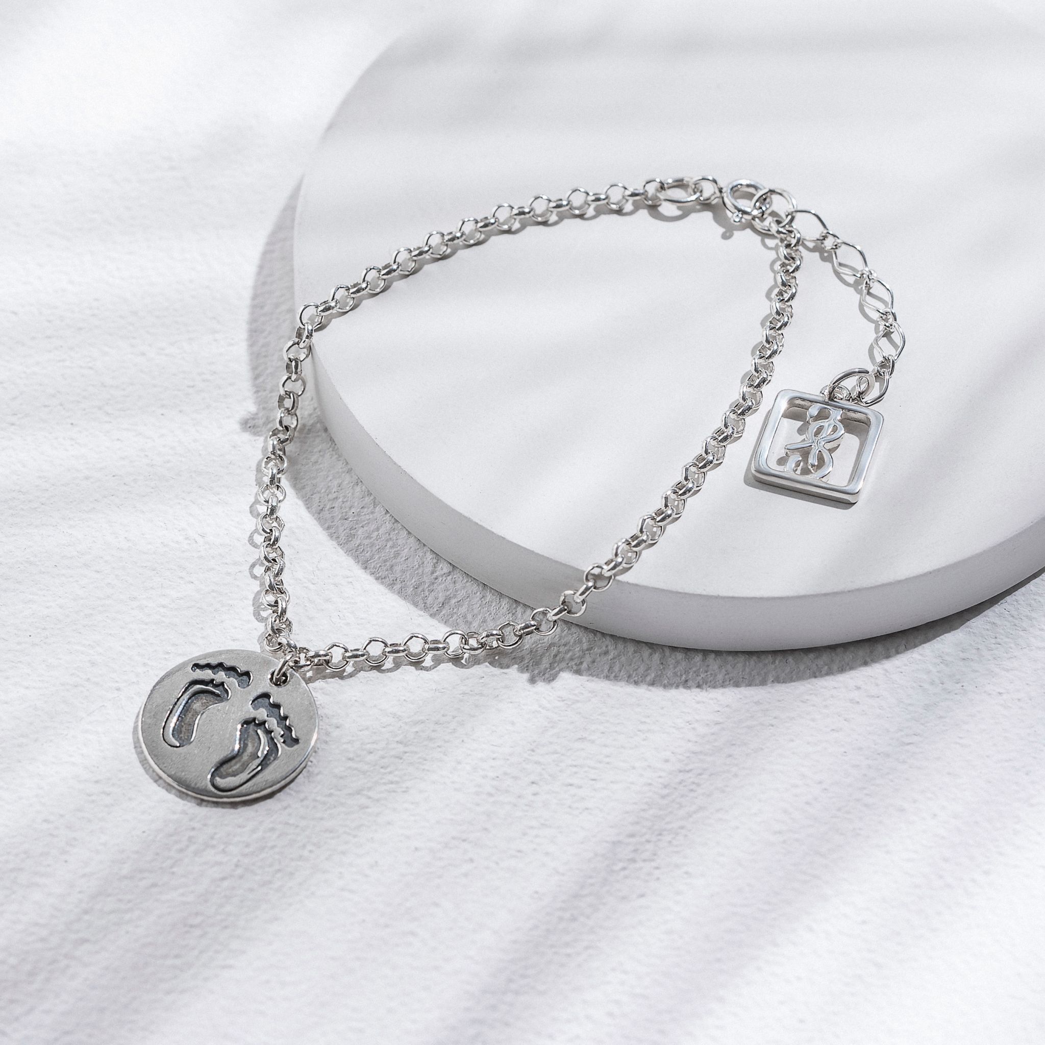 02-00-0156 Браслет со следами детских ножек  (Ag 925)-2