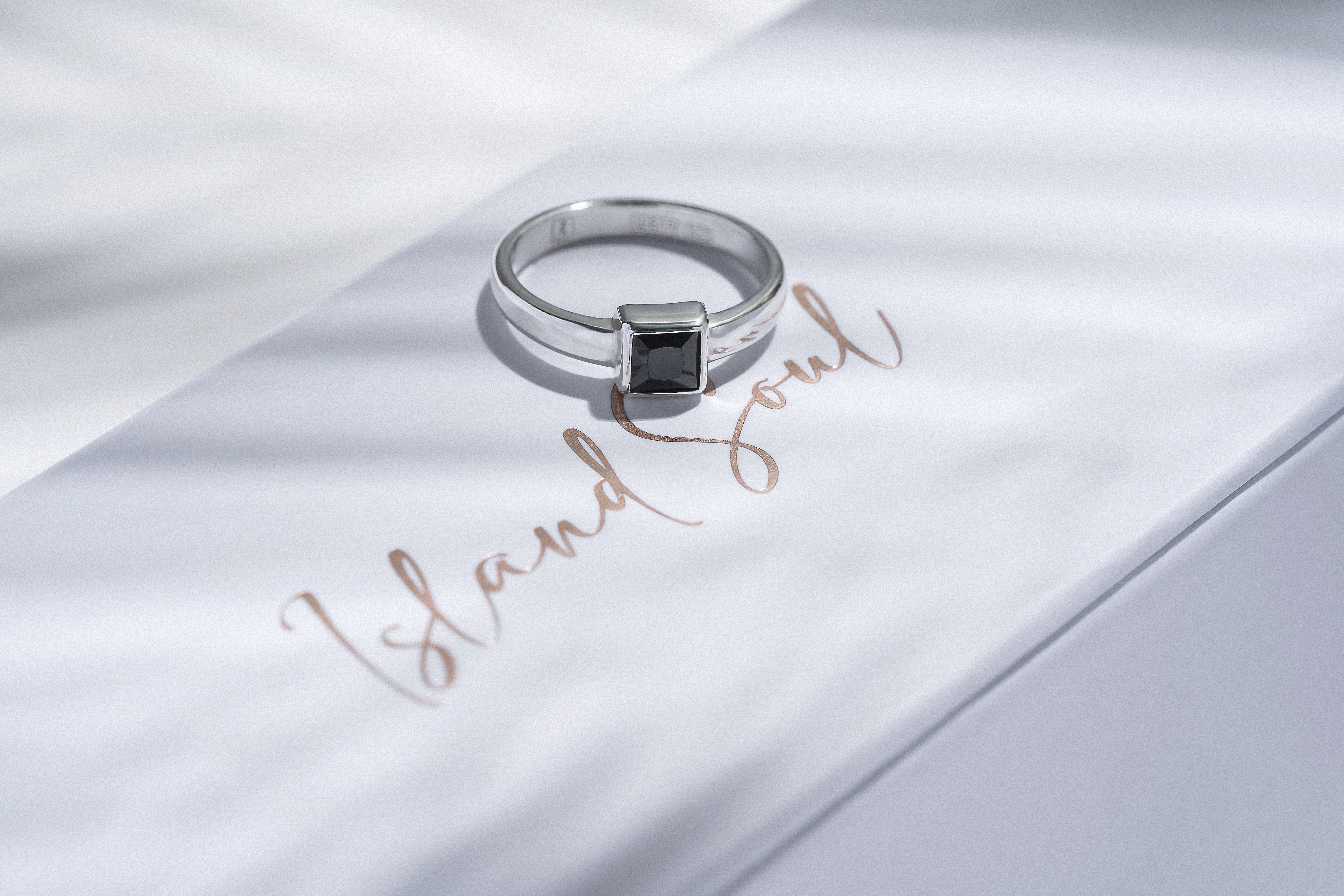 03-00-0177 Кольцо на фалангу с квадратным чёрным цирконом (гладкое) (Ag 925)-2