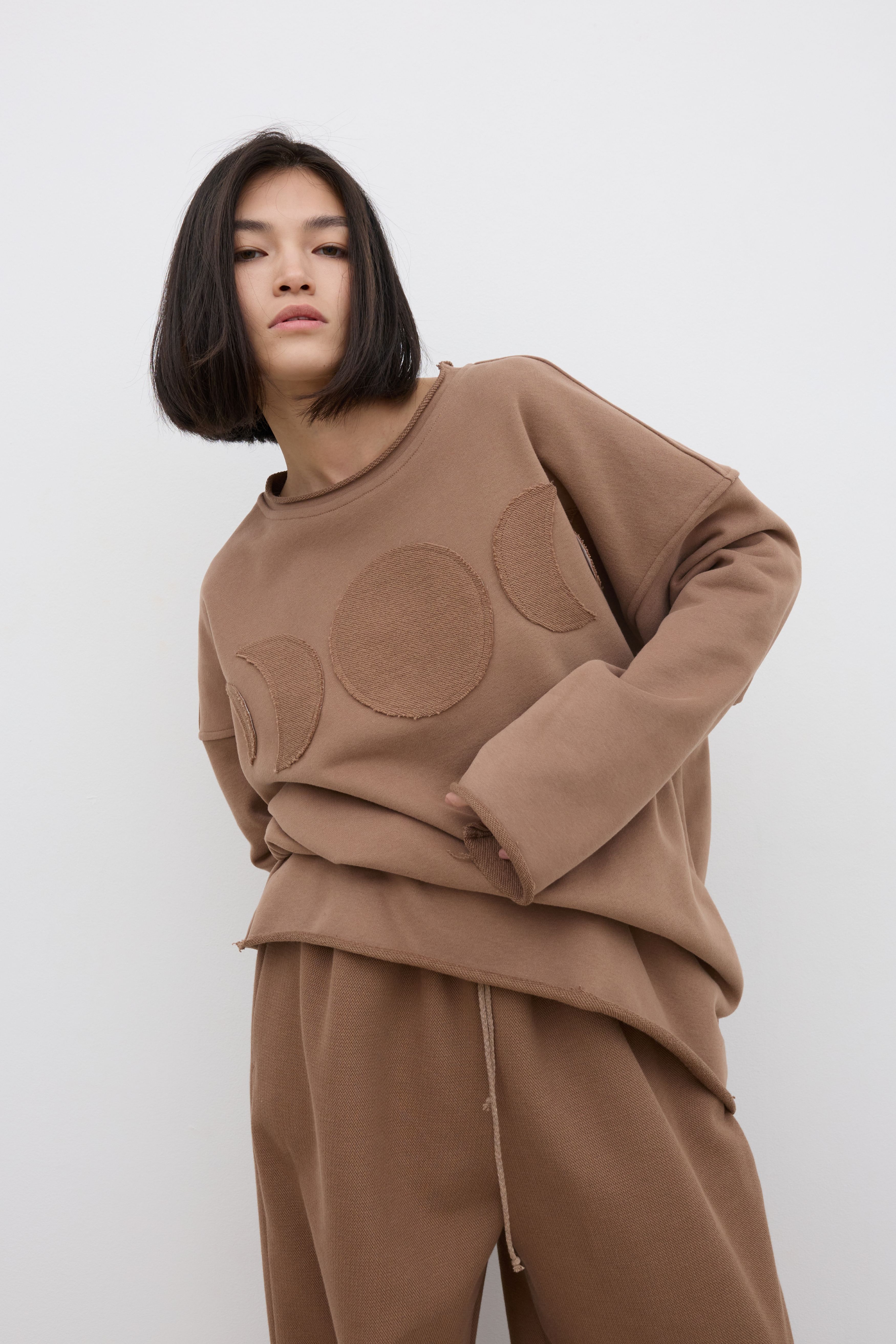 42-10-0070 Лонгслив "луны", Кофейный-1