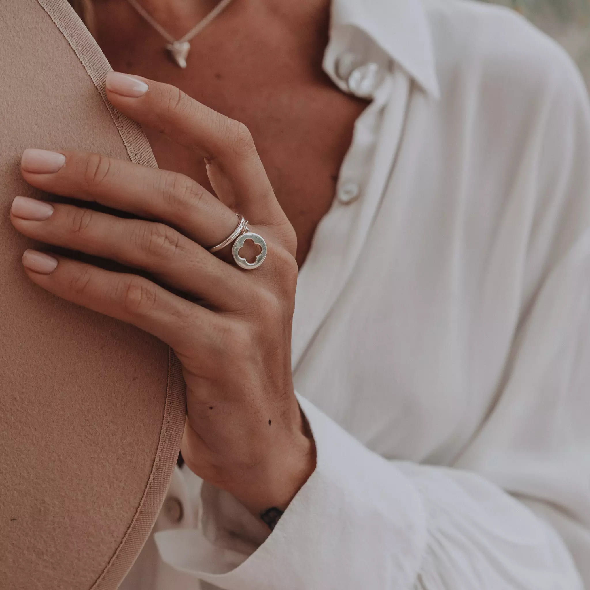 03-00-0575 Кольцо с медальоном "Luck" (Ag 925)-4