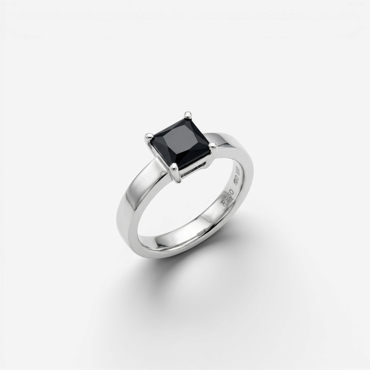 03-00-0686 Классическое кольцо на фалангу с квадратным чёрным цирконом (гладкое) (Ag 925)-1