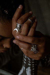 03-00-0521 Кольцо Half Moon (Ag 925)-2