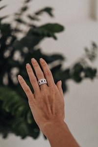 03-00-0587 Кольцо-механизм с фазами луны и дорожками цирконов (Ag 925)-3