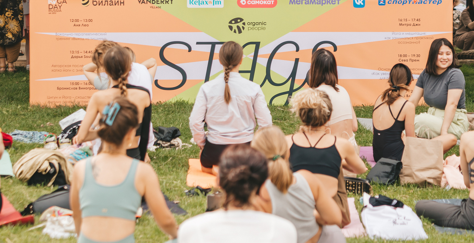Island Soul на Yoga Day Russia: найти серебряные украшения со смыслом и получить духовное послание