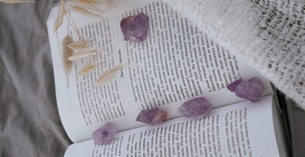 Как правильно расположить камни в доме