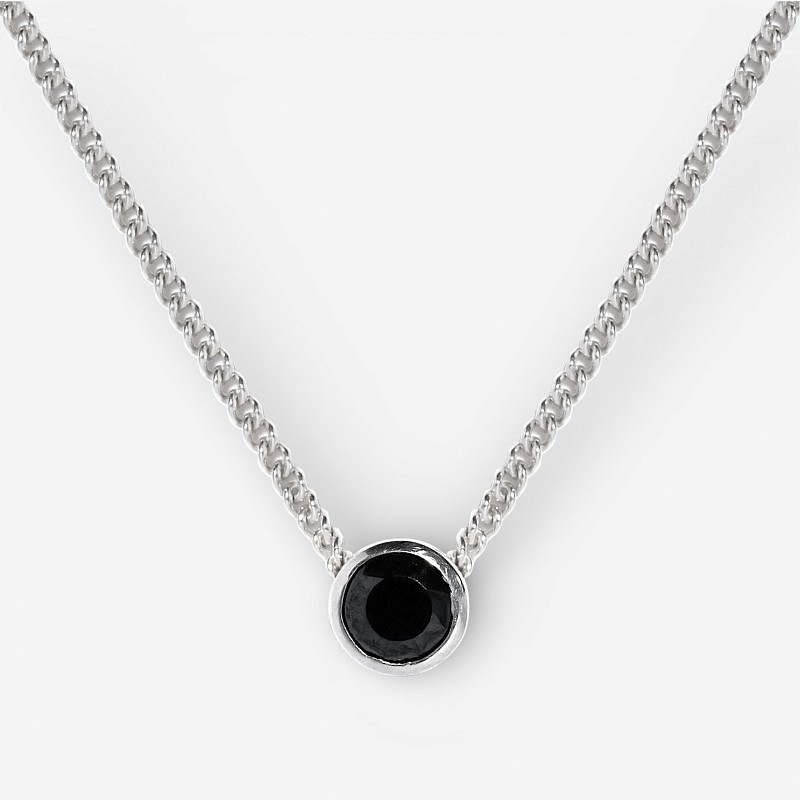01-00-0231 Колье с круглой чёрной шпинелью каст (Ag 925)