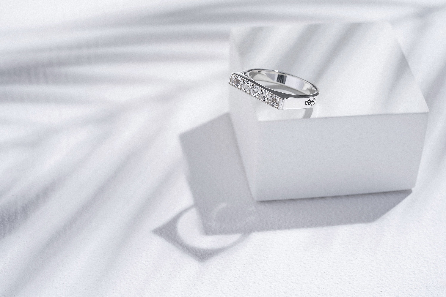 03-00-0599 Кольцо White Line (Ag 925)-2