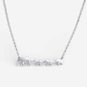 09-00-0042 Колье Материнство с тремя слониками, матовое (Ag 925)-1