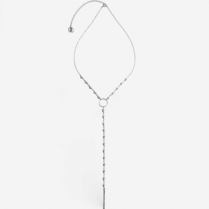 01-00-0072 Одинарный галстук с белым жемчугом, кольцом и серебряной пластиной (Ag 925)