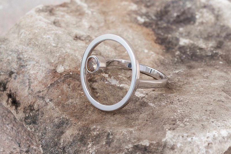 03-00-0290 Кольцо Сфера с цирконом шампань (Ag 925)