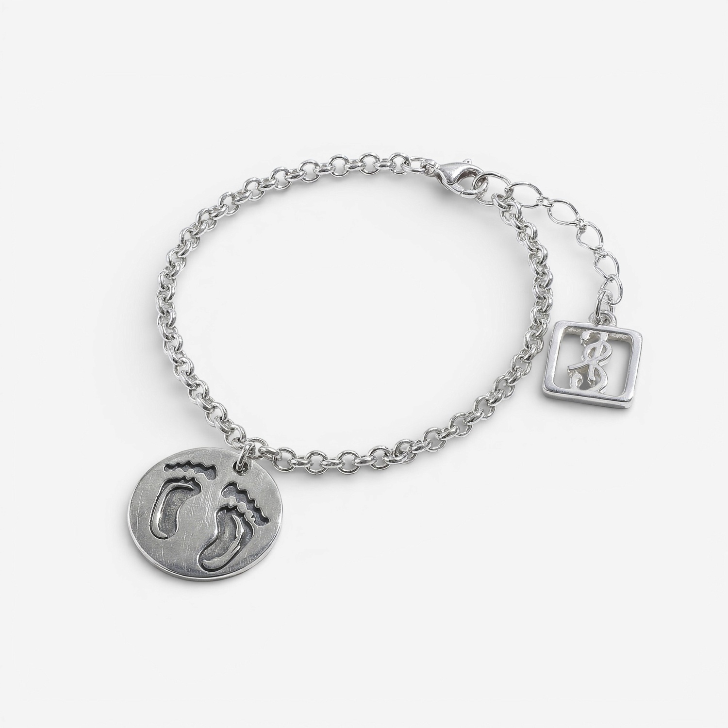 02-00-0156 Браслет со следами детских ножек  (Ag 925)-1