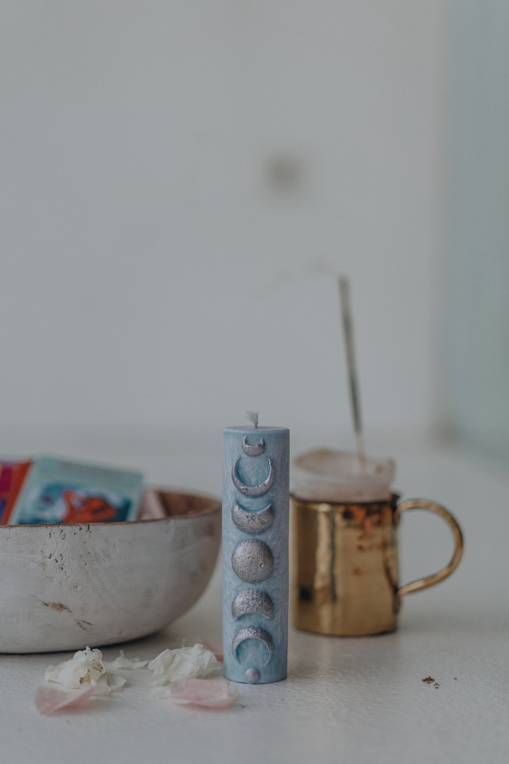 55-00-0002 Свеча "Фазы луны" голубая-2