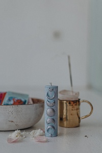 55-00-0002 Свеча "Фазы луны" голубая-2