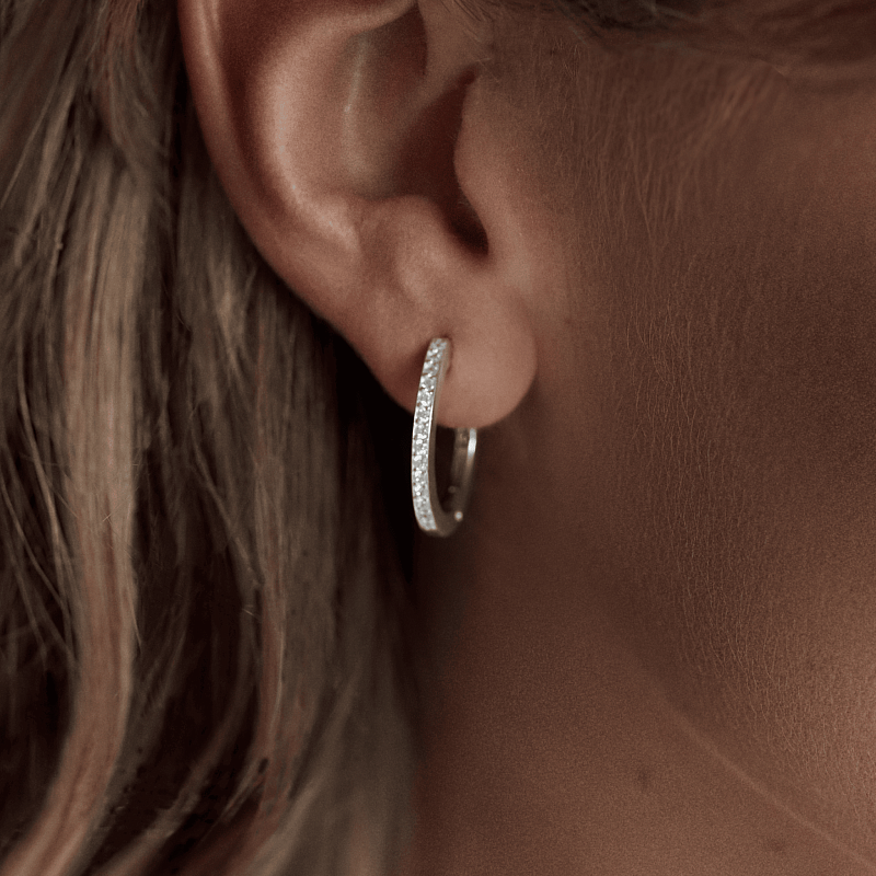 04-00-0401 Серьги-Конго Мерцающий белый циркон (Ag 925)