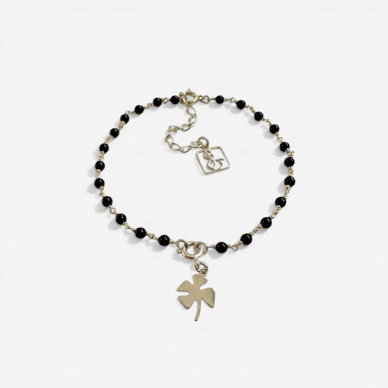 02-00-0764 Браслет клевер с бусинами черного оникса (Ag 925)