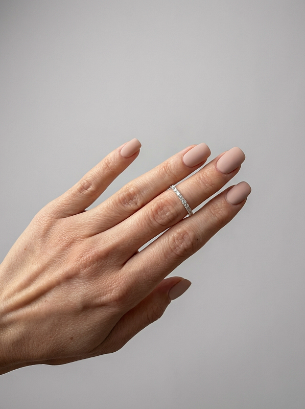 03-00-0694 Классическое кольцо на фалангу с дорожкой белых цирконов (Ag 925)