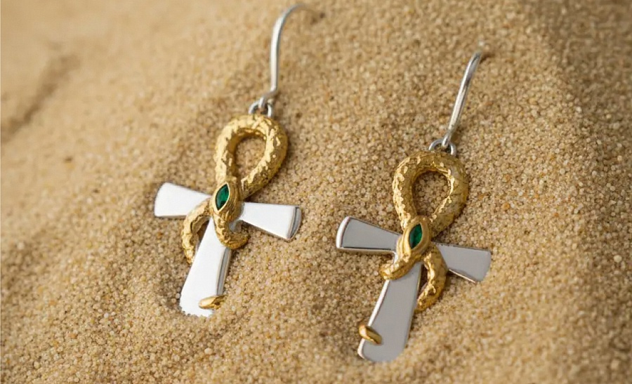 Как выбрать серьги под форму лица?