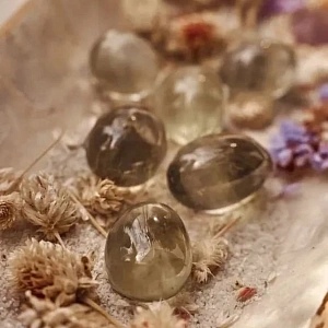 80-00-0084 Камень для медитации цитрин (10-20 гр)-1