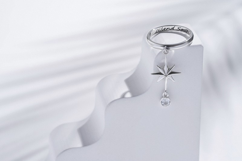 03-00-0552 Кольцо с подвеской Звезда и белыми топазами (Ag 925)