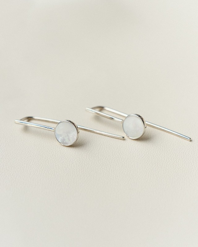 04-00-0059 Серьги белый перламутр круг прямоугольная дужка (Ag 925)