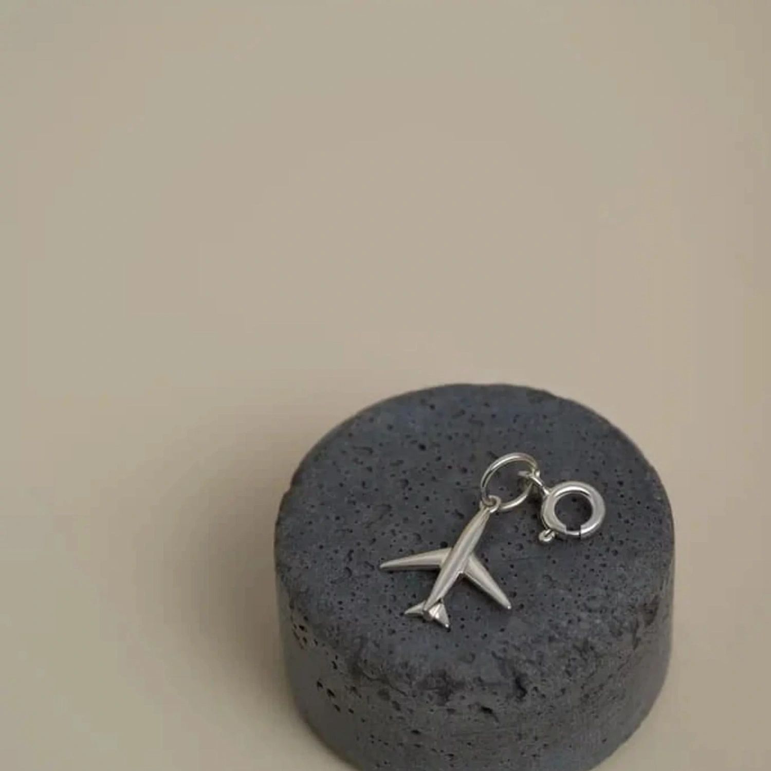 01-00-0534 Подвеска Jet (на карабине) (Ag 925)-2