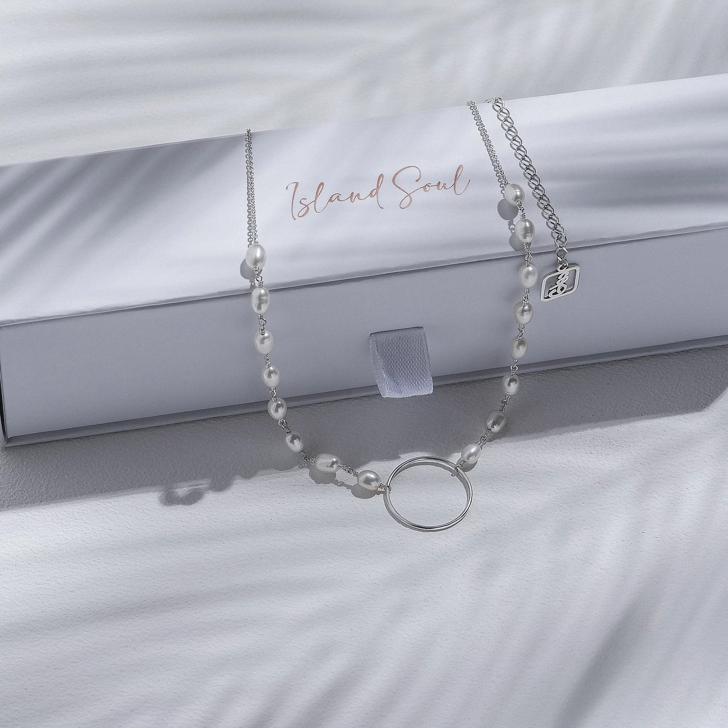 01-00-0130 Колье бесконечность с белым жемчугом (Ag 925)-4