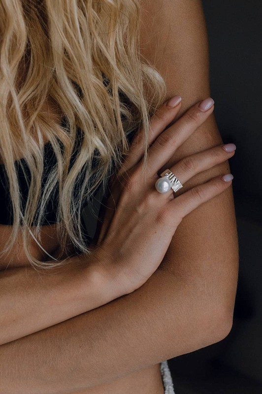 03-00-0083 Кольцо с подвесной барочной жемчужиной (Ag 925)