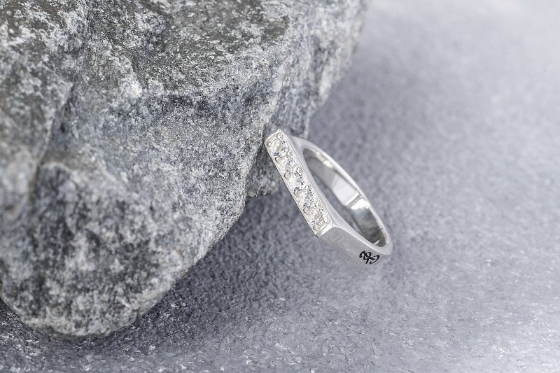 03-00-0599 Кольцо White Line (Ag 925)