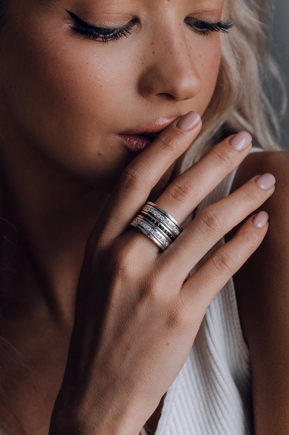 03-00-0393 Кольцо-механизм три дорожки цирконов (Ag 925)-4