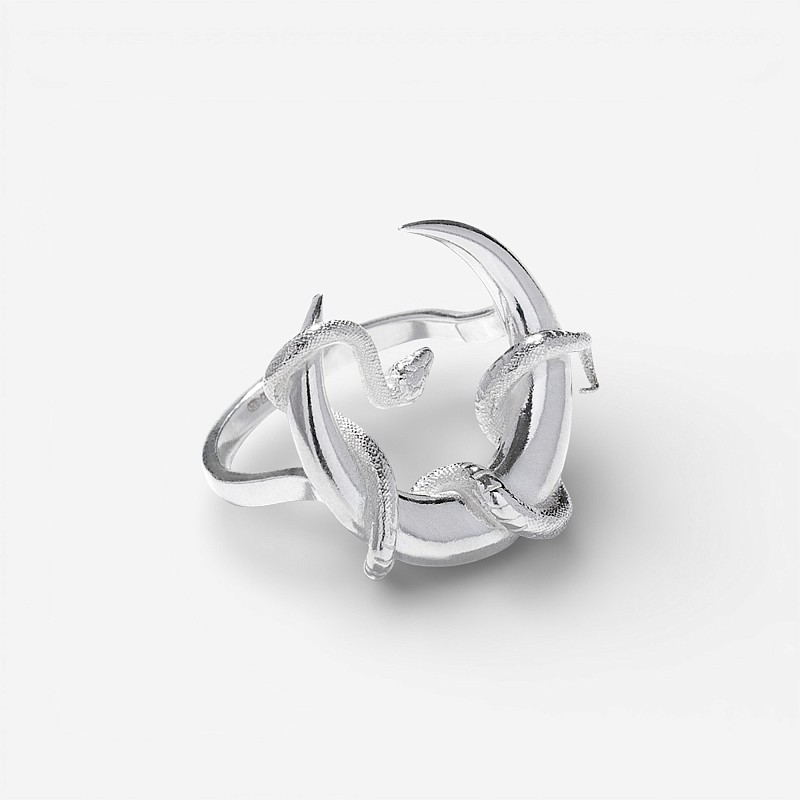 03-00-0631 Кольцо "Snake on the moon" (Ag 925)